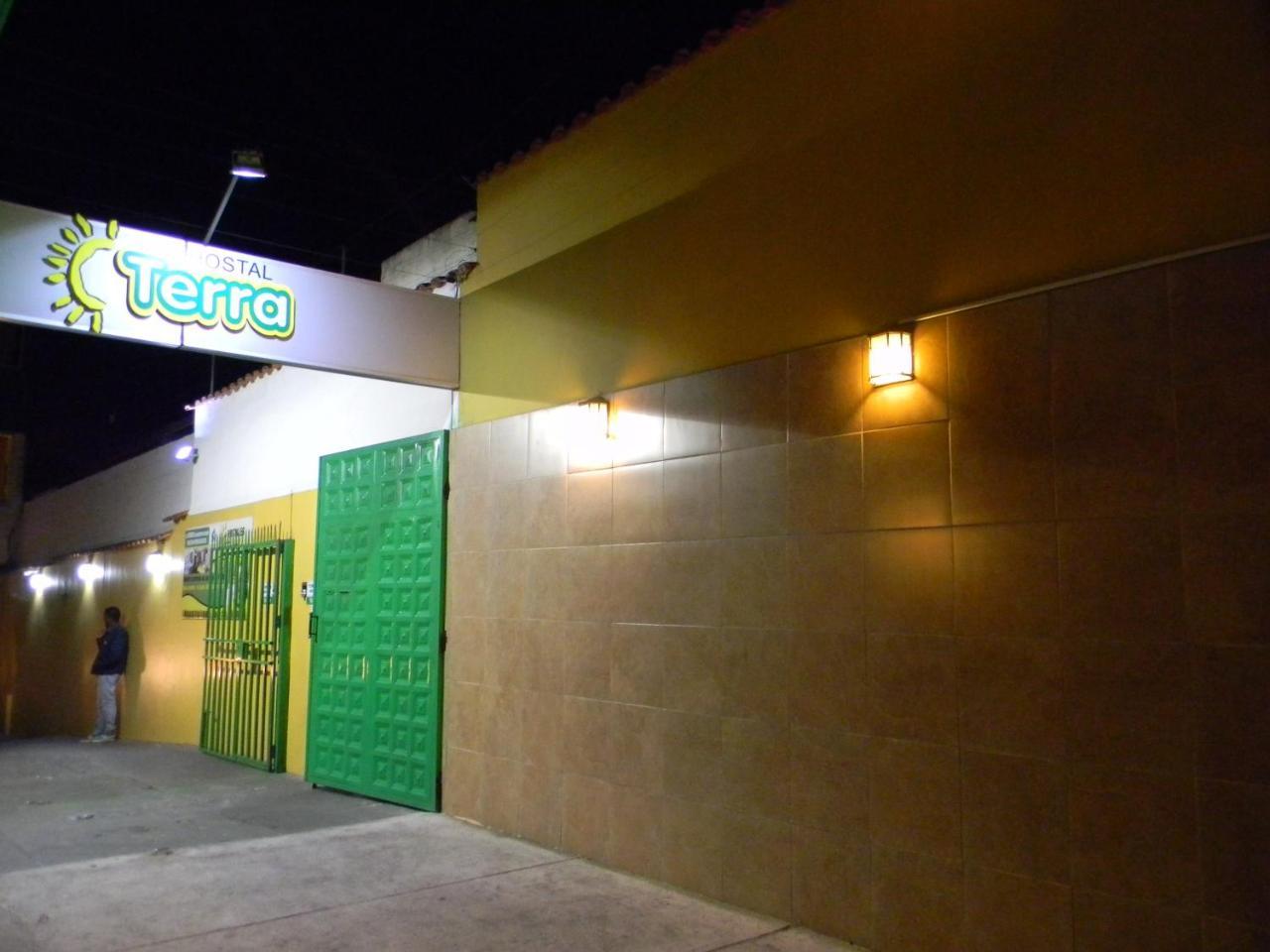 Hostal Terra 2 - El Condado Quito Extérieur photo