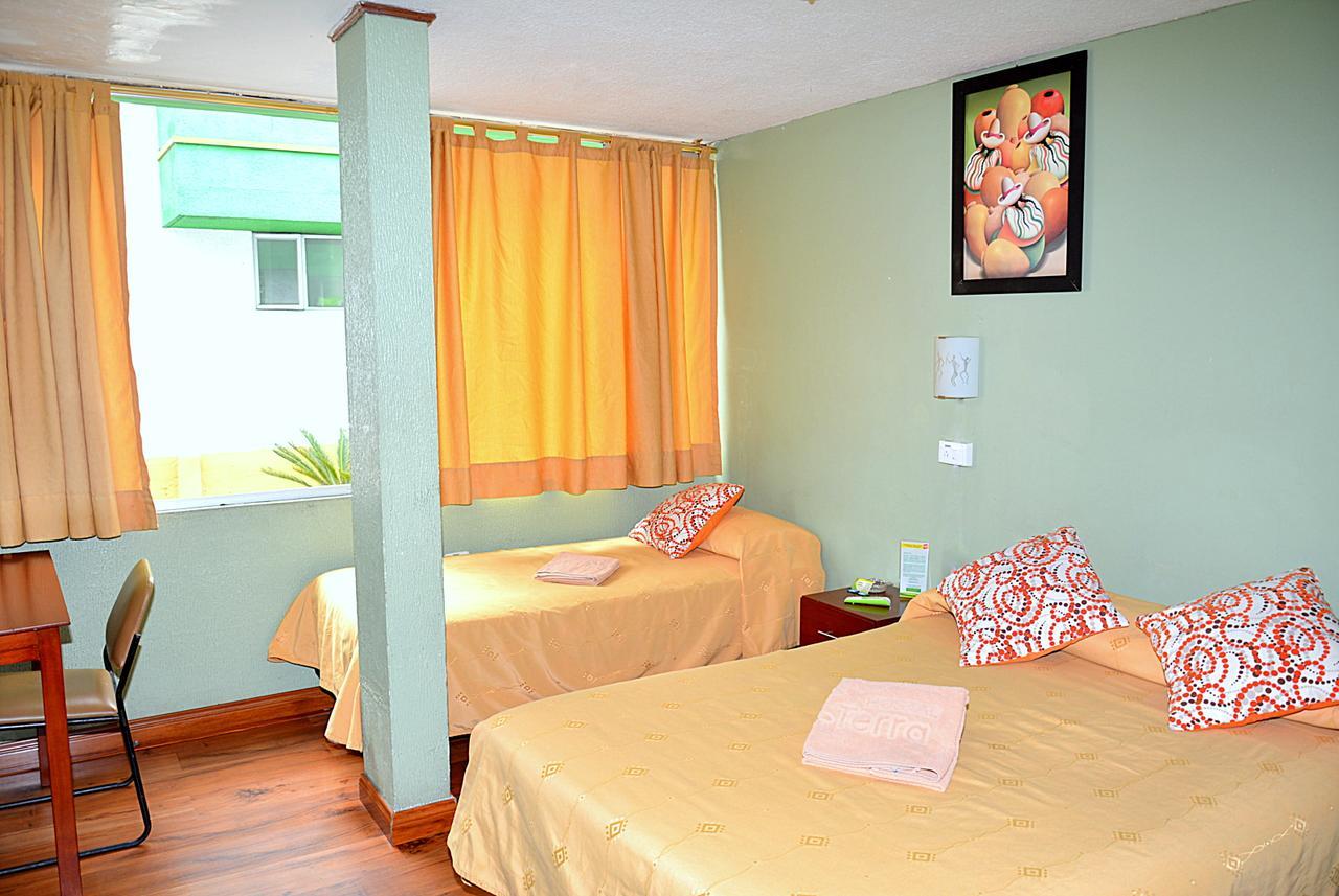 Hostal Terra 2 - El Condado Quito Extérieur photo